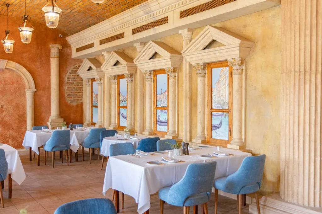 Venezia Ristorante Italiano at metropolitan palace hotel